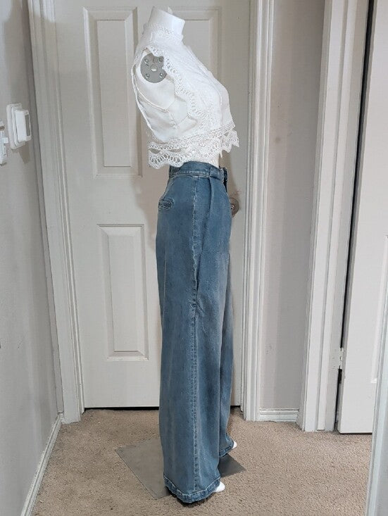 Express High-Waist Relaxed Wide Leg Light Blue Jeans Women's 0-24