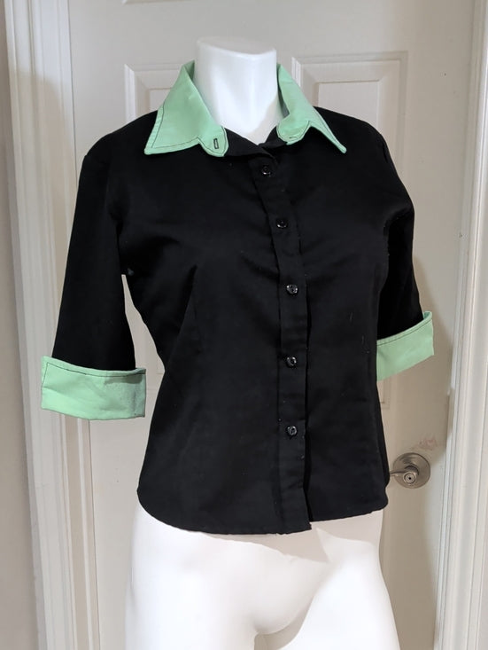 Vintage Daddy-O's Black Button-Up Shirt with Mint Green Collar and Cuffs Medium