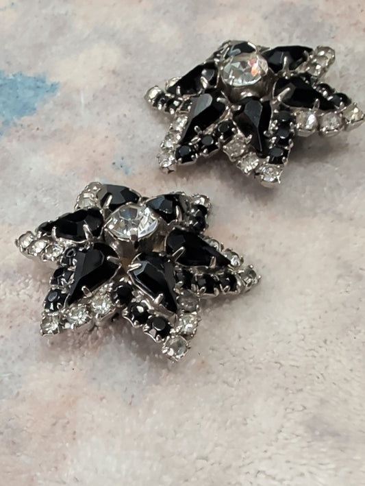 Classic Weiss Black & Silver Starburst Clip-On Earrings - Vintage Costume Jewelry Retro