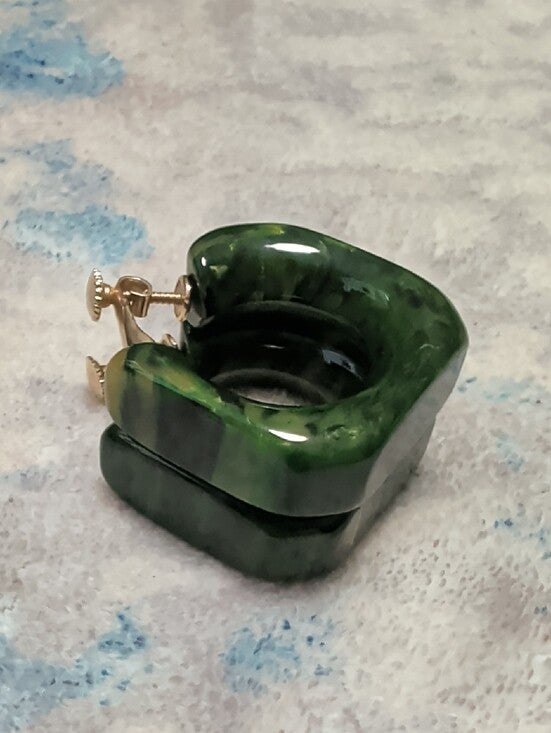 Vintage Carved Bakelite Hoop Clip-On Earrings 1" Green Special Marbled Retro