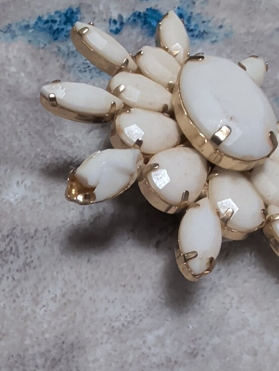 Vintage White Glass Stone Floral Brooch Costume Jewelry