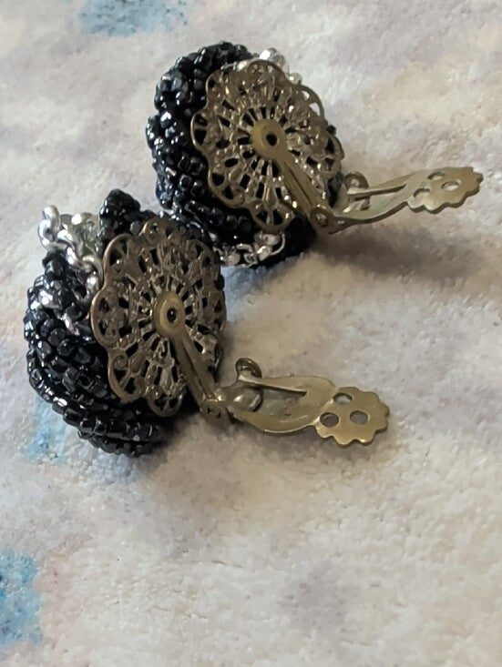 Vintage Black and Silver Beaded Knot Clip-On Earrings Retro Costume Jewelry 1"