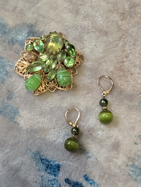 Vintage Gold-Tone Green Crystal Floral Brooch 2" & Earrings Set Costume Jewelry
