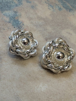 Vintage Classic Silver-Tone Floral Clip Earrings Retro Women's Costume Jewelry
