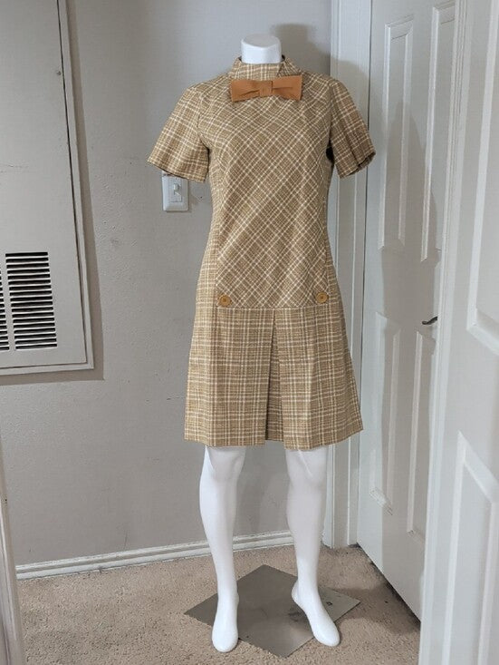 Retro Tan Plaid Short-Sleeve Dress with Bow Detail Handmade M/L