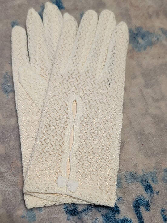 VTG Lady Elaine Stretch Nylon Beaded Gloves in Ivory Vintage NWT (1) Pair