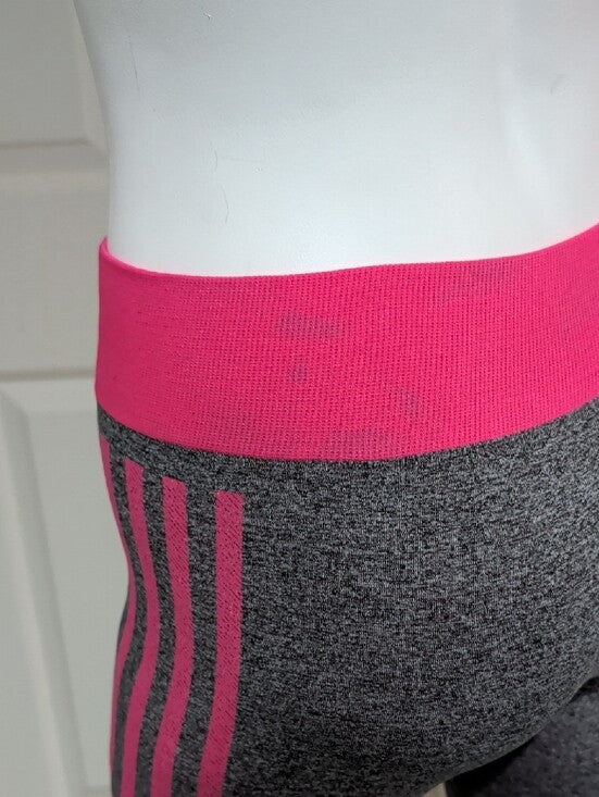 Classic Gray & Pink Sport Active Tank and Leggings Set O/S
