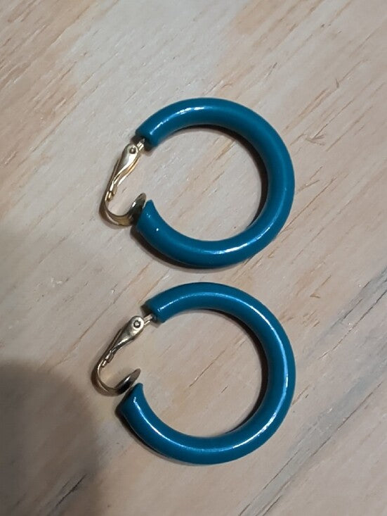 Vintage MCM Teal Lucite Statement Hoop Clip-On Earrings Retro Costume Jewelry 1"