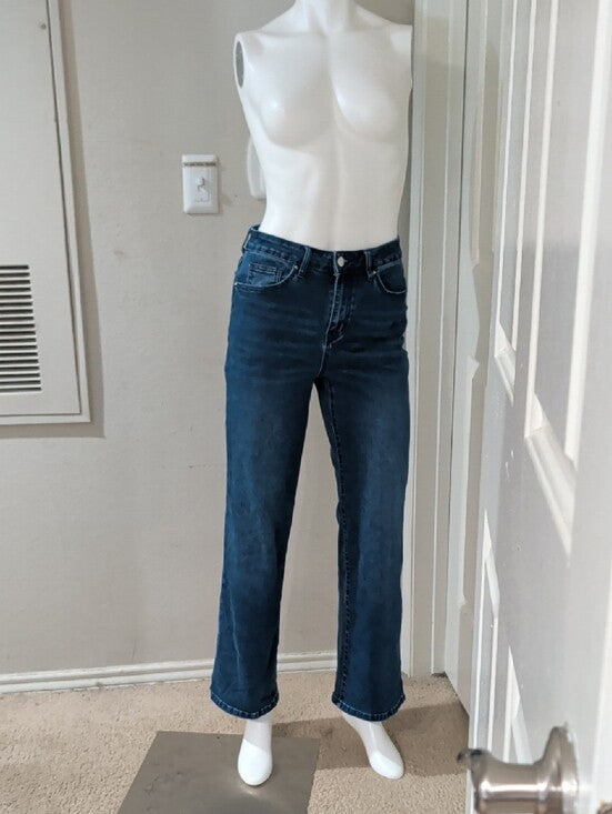 Classic High-Rise Straight Leg Ankle Jeans Women's Small (4-6)