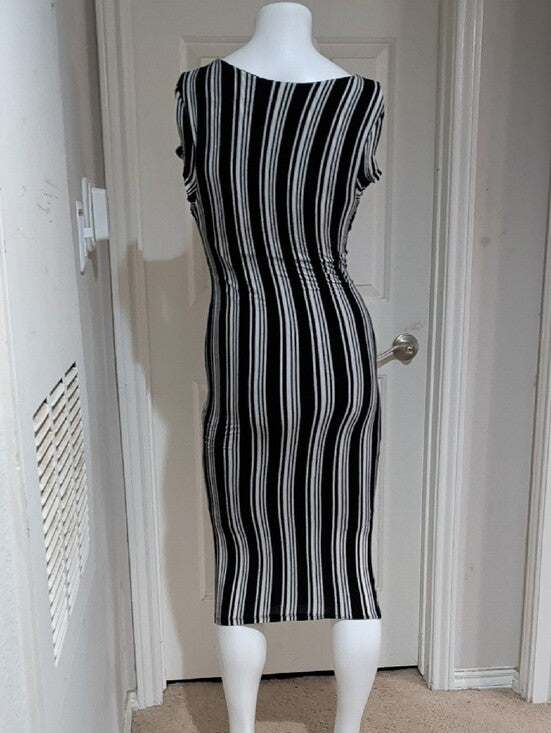 American Dream Black & White Vertical Scoop Neck Stripe Midi Dress Women's Small