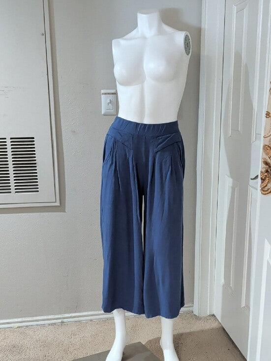 High-Rise Wide-Leg Crop Pants with Pockets in Slate Blue Women's Small