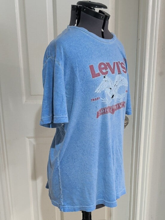 Levi's Distressed Light Blue Short Sleeve Logo Tee with Red Graphic Men's Large