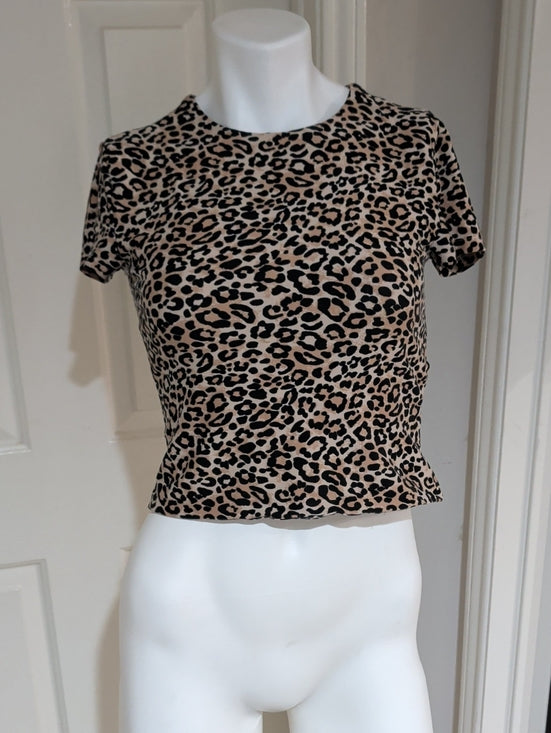 Y2K Derek Heart Leopard Print Short Sleeve Crop Top - Tan/Black Medium Retro