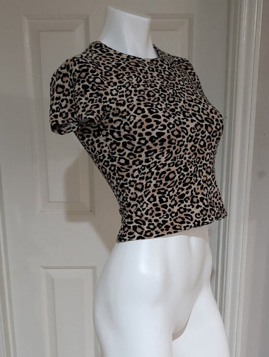 Y2K Derek Heart Leopard Print Short Sleeve Crop Top - Tan/Black Medium Retro