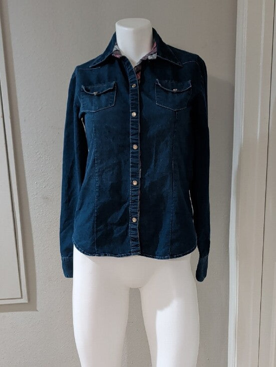 Chocolat Women's Tailored Blue Denim Pearl Snap Button-Down Shirt Stretch Medium