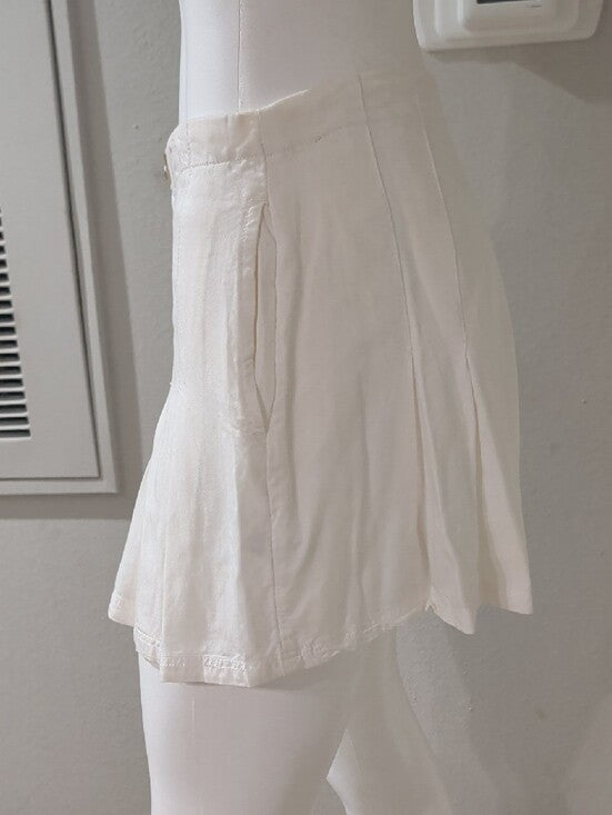 O'Neill White Pleated Viscose Shorts Women's Large