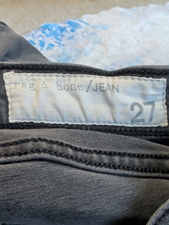 rag & bone Low-Rise Black Skinny Jeans with Knee Distress Women's 27 Y2K
