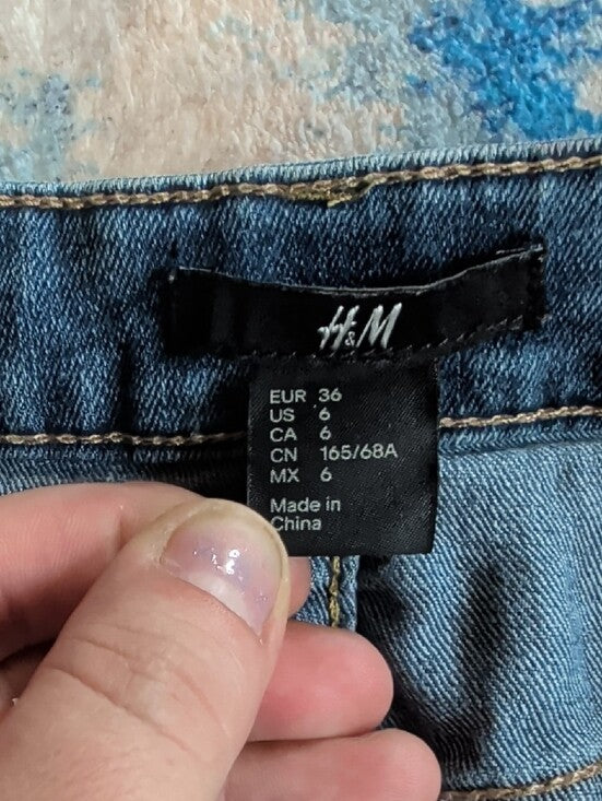 H&M Rolled Hem Denim Shortie - Medium Blue Women's US 6/EUR 36