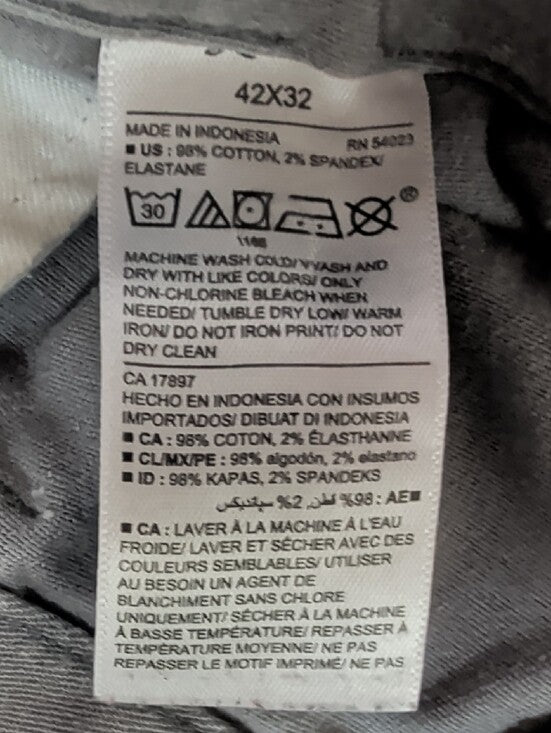 Old Navy Light Gray Men's Chino Pants - Straight Fit 42x32