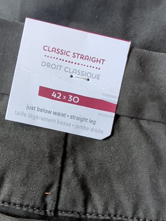 NWT Old Navy Dark Grey Men's Chino Pants - Classic Straight Leg 42x30
