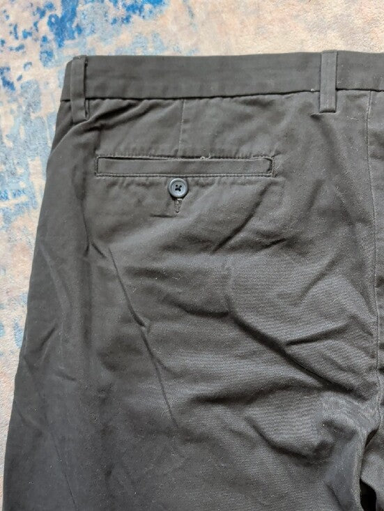 NWT Old Navy Dark Grey Men's Chino Pants - Classic Straight Leg 42x30