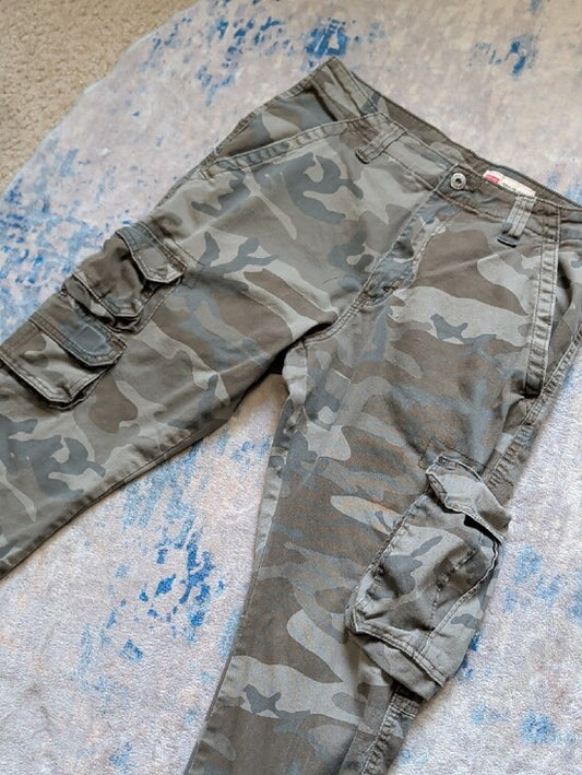 Wrangler Men's Camo Cargo Pants - Olive Green Camouflage 30x30
