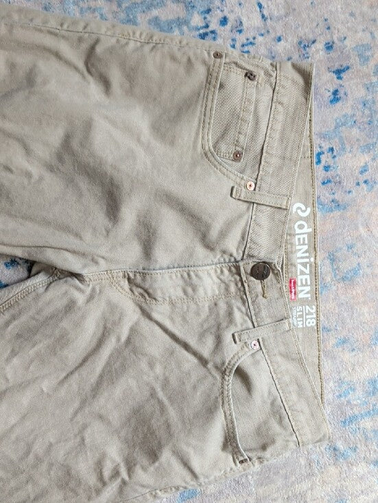 Levi's 218 Slim Straight Fit Pants in Khaki Men's 33x32