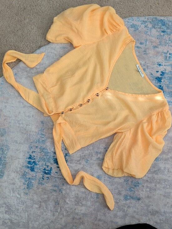 Speed Limit Sunshine Yellow Tie-Front Ruched Puff Sleeve Blouse Women's Medium