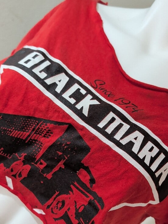 Retro Black Maria Red Crop Top Tee Women's Small Vintage