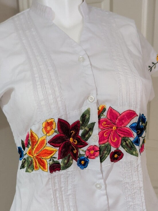 Crisp White Embroidered Floral Waist Button-Down Shirt Women's 32/XS