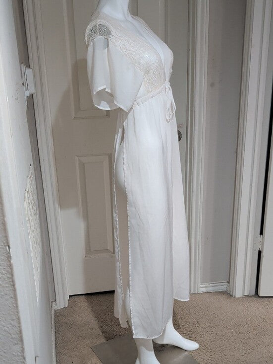 Vintage White Lace-Trim Maxi Robe — Women Intimates & Sleepwear O/S