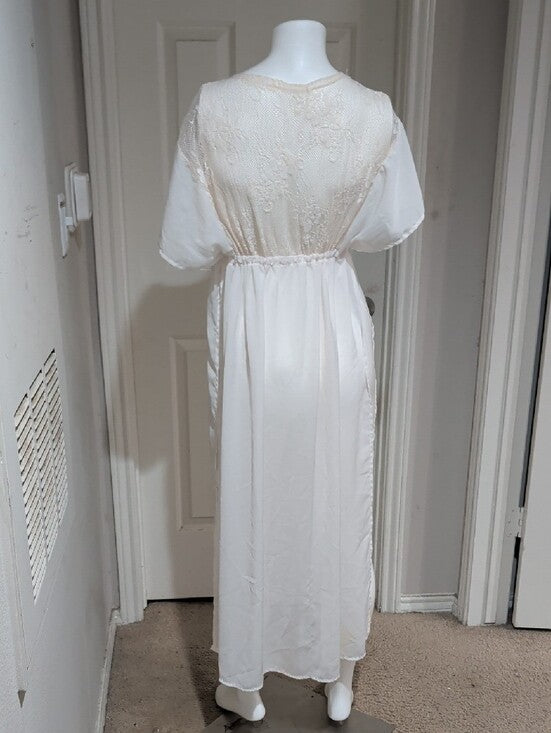 Vintage White Lace-Trim Maxi Robe — Women Intimates & Sleepwear O/S