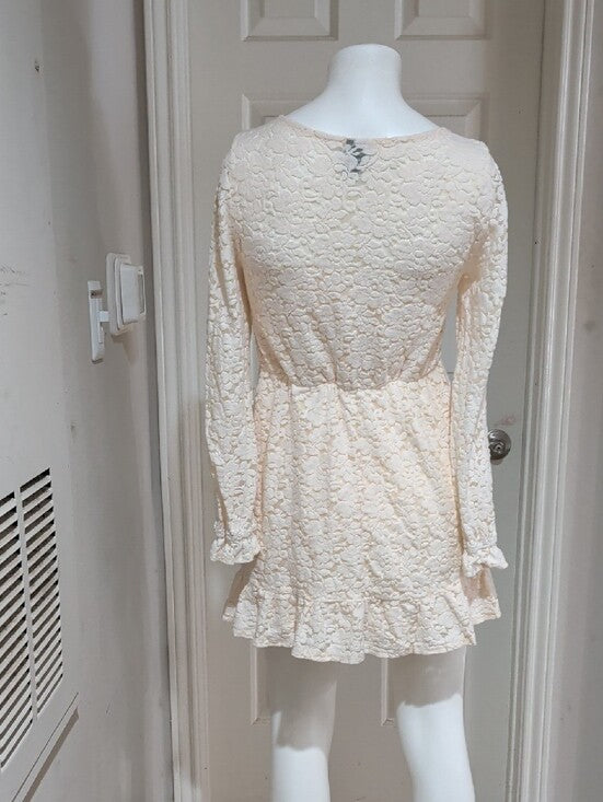 Wild Fable Women's Lace Long-Sleeve V-Neck Dress in Cream Medium