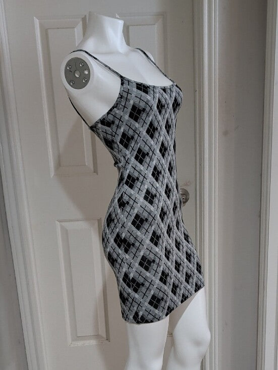Y2K Popular 21 Argyle Pattern Slip Mini Dress in Black & Gray Retro Women's S