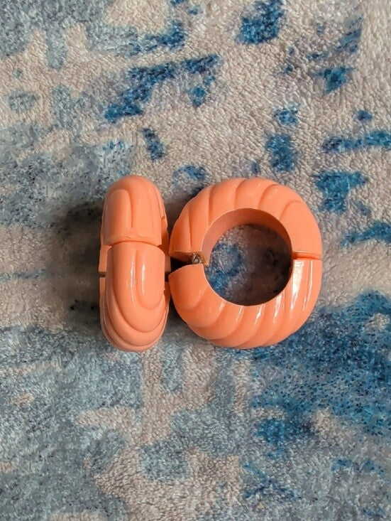 Retro Peachy Chunky Hoop Clip-On Earrings Vintage Costume Jewelry