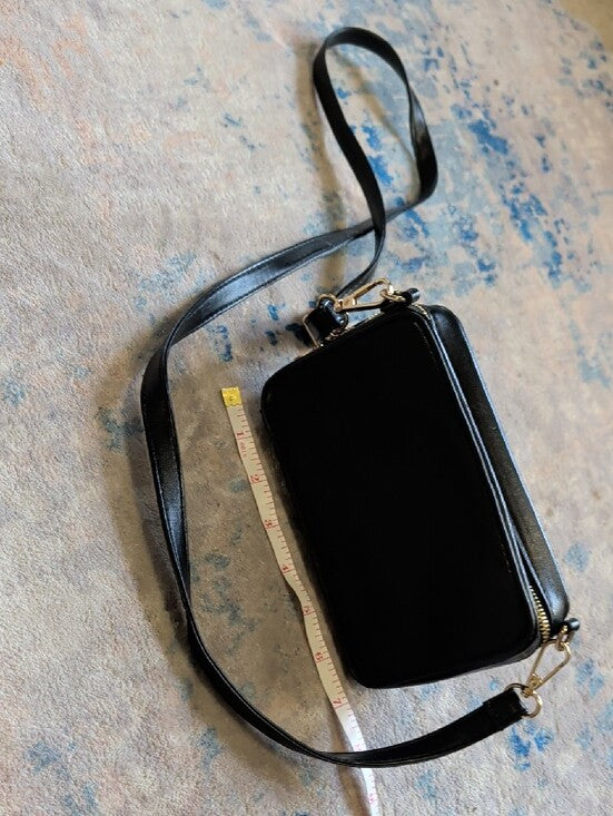 Black Tape Cassette Crossbody Bag - Retro Portable Audio Style, Adjustable Strap