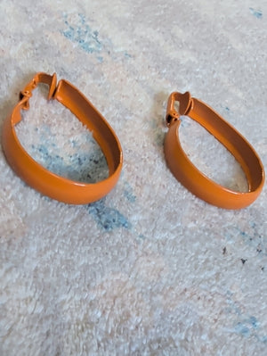 MCM Retro Orange Enamel Hoop Clip-On Earrings - Women's Fashion VTG Jewelry