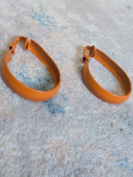 MCM Retro Orange Enamel Hoop Clip-On Earrings - Women's Fashion VTG Jewelry