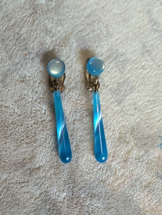 Retro MCM Blue Teardrop Dangle Clip-On Drop Earrings -Women's Costume Jewelry Vintage