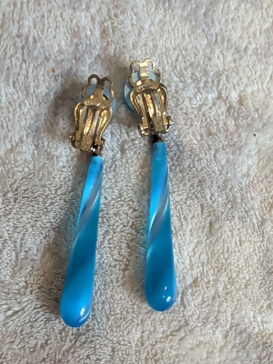 Retro MCM Blue Teardrop Dangle Clip-On Drop Earrings -Women's Costume Jewelry Vintage