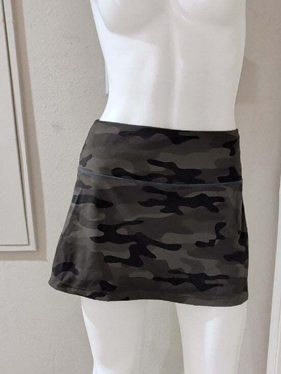 Soothfeel Green Camo Athletic Mini Skort Women's Small
