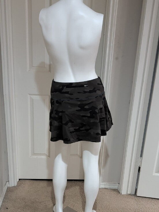 Soothfeel Green Camo Athletic Mini Skort Women's Small