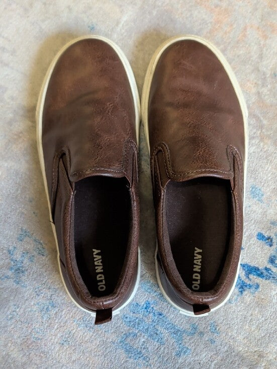 Old Navy Brown Slip-On Leather Loafers with White Soles Boys Size 4, EU 23