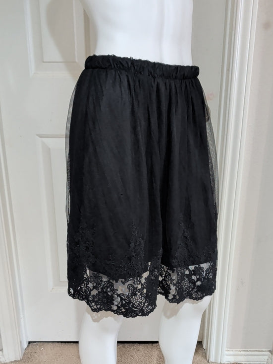Bobeau Black Lace-Trim A-Line Midi Skirt Women's Medium