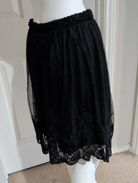 Bobeau Black Lace-Trim A-Line Midi Skirt Women's Medium