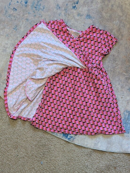 Diane Von Furstenburg Girls Pink Geometric Wrap-Style Casual Dress Medium (8)