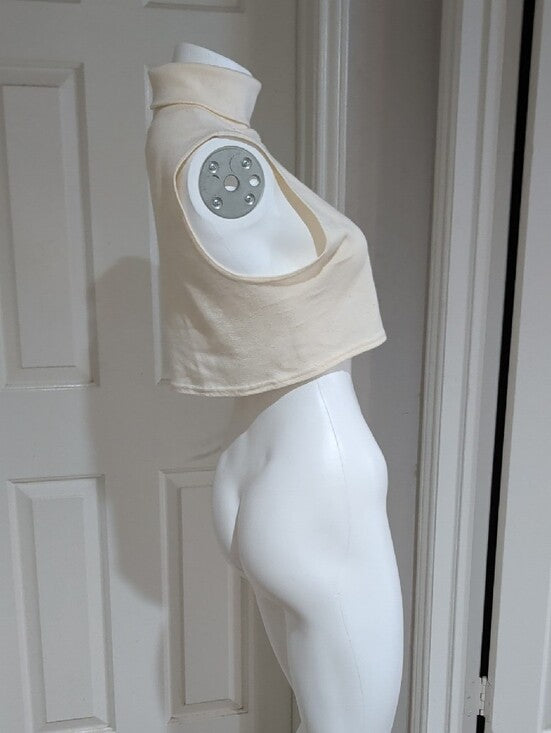 White Stag Sleeveless Turtleneck Crop Top in Cream Women's L/XL