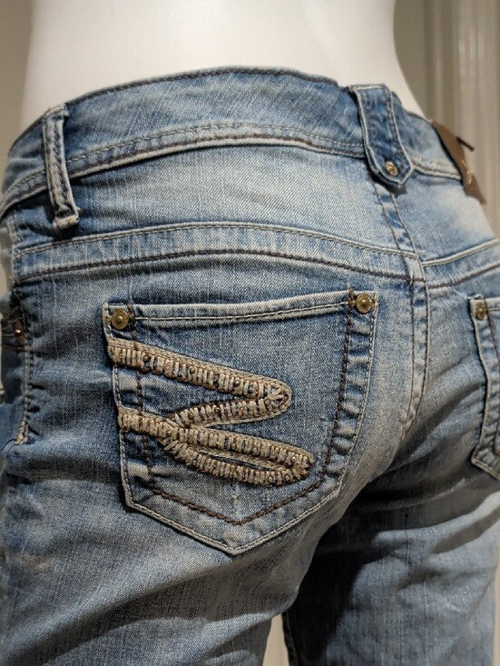 Retro Seven7 Jeans Light Blue Distressed Denim Bermuda Shorts Women's 4 Y2K
