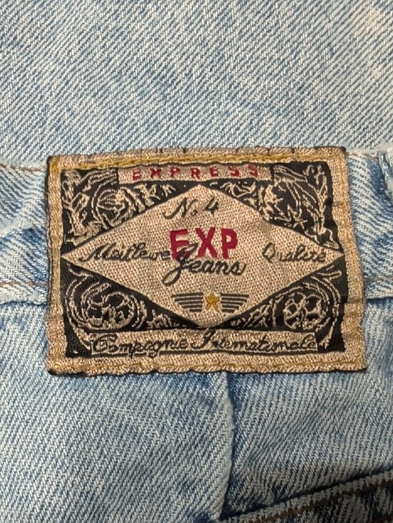 VTG Express Jeans Light Blue Distressed Denim Cutoff High-waisted Shorts M (7/8)