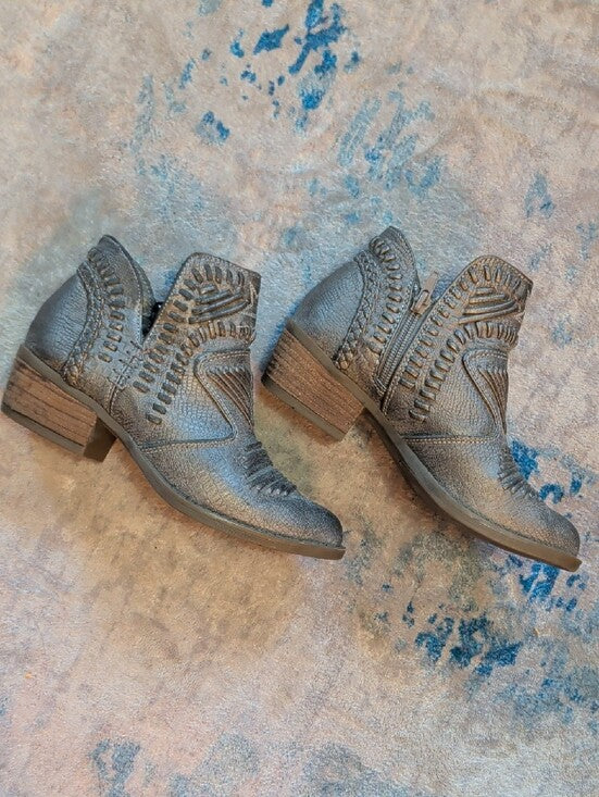 Not Rated Brown Grey Metallic Western Cutout Ankle Boots Women's 6